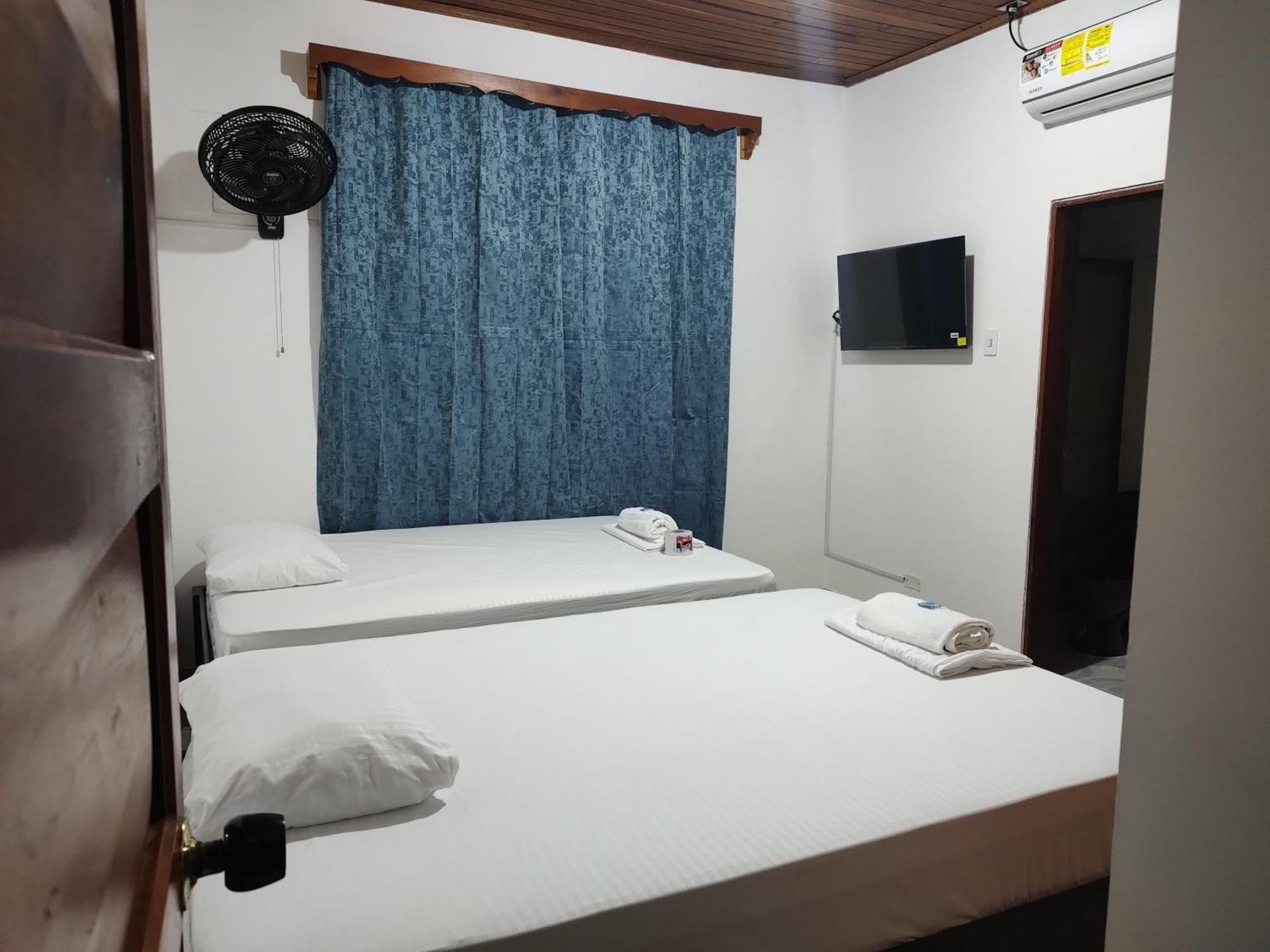 El Jaguar Casa Hotel Leticia Eksteriør billede